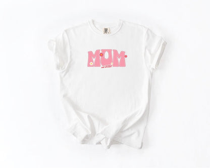 Mom Est 2025 T-Shirt, Comfort Colors, Perfect Gift for New Moms, Mother's Day, Baby Shower, Family Gatherings, New Mom, Everyday Casual Wear